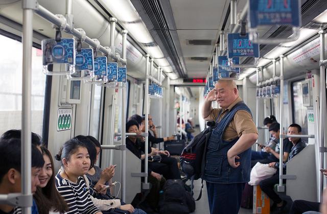 百度胖老师吧上海市公 安局轨道交通分局石宇玉老师求救 百度胖老师吧上海宝山公安通河新村派出所民警欺负绑 ...