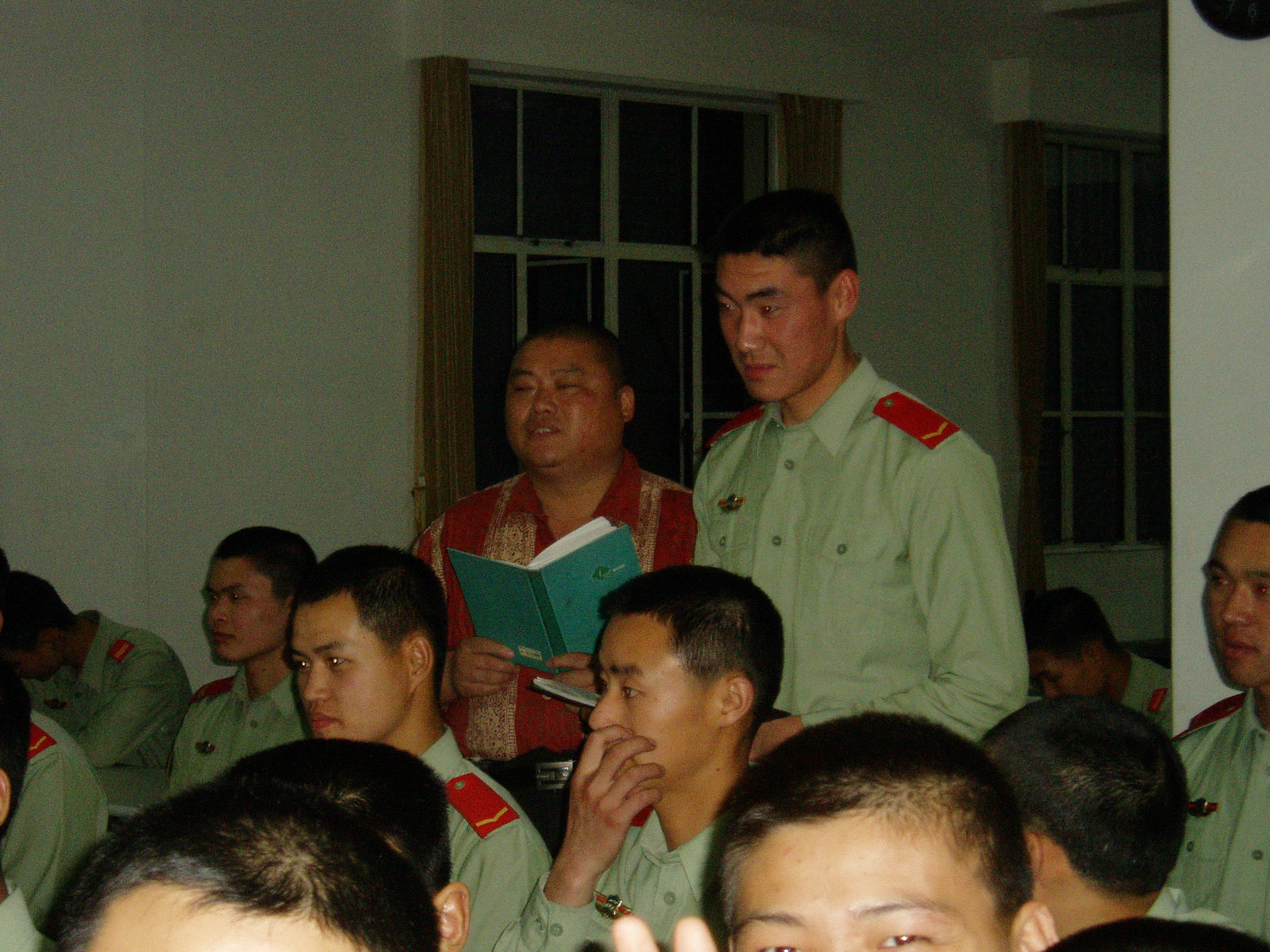 百度胖老师吧上海市公 安局轨道交通分局石宇玉老师求救 百度胖老师吧上海宝山公安通河新村派出所民警欺负绑 ...