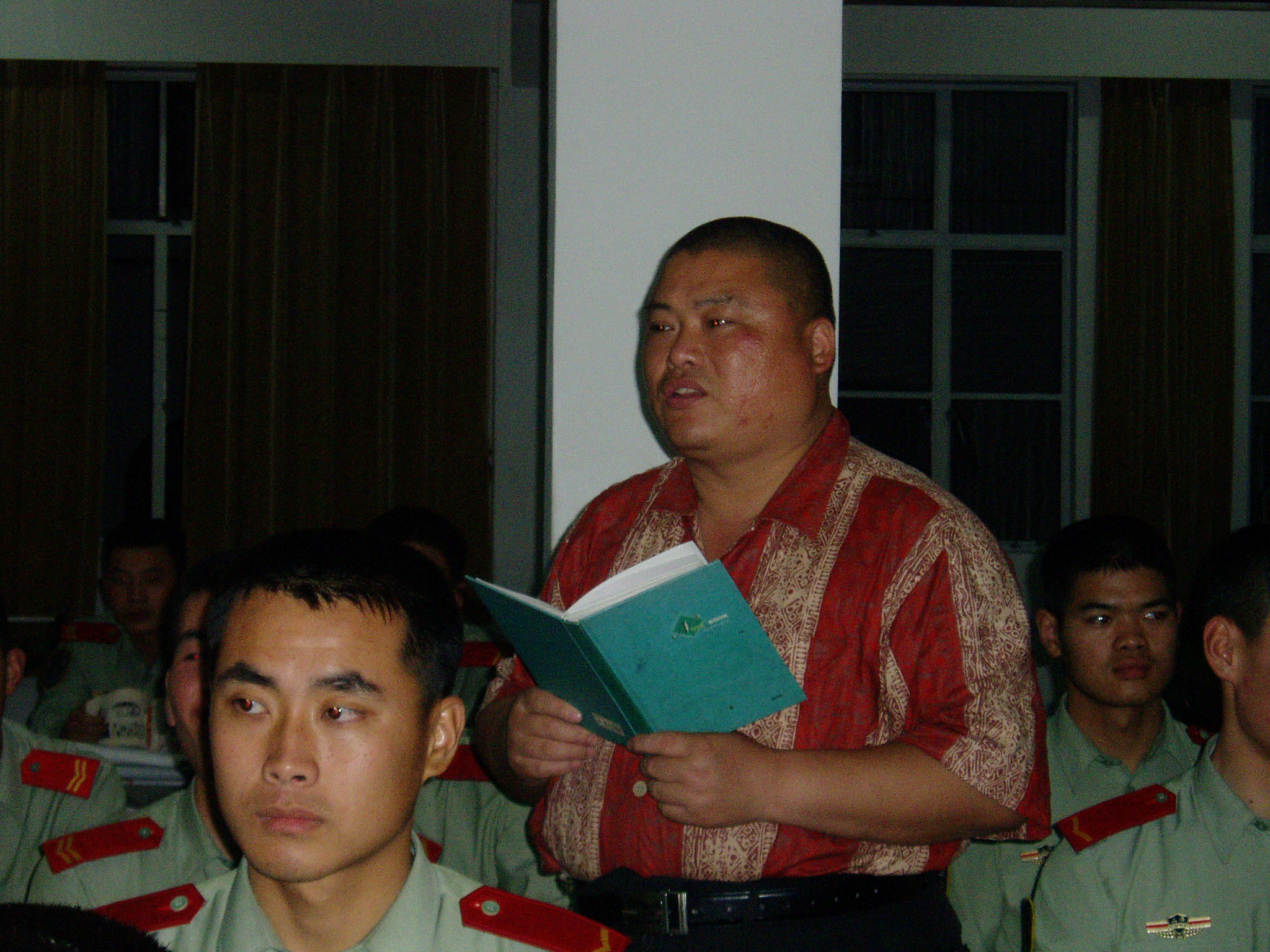 百度胖老师吧上海市公 安局轨道交通分局石宇玉老师求救 百度胖老师吧上海宝山公安通河新村派出所民警欺负绑 ...