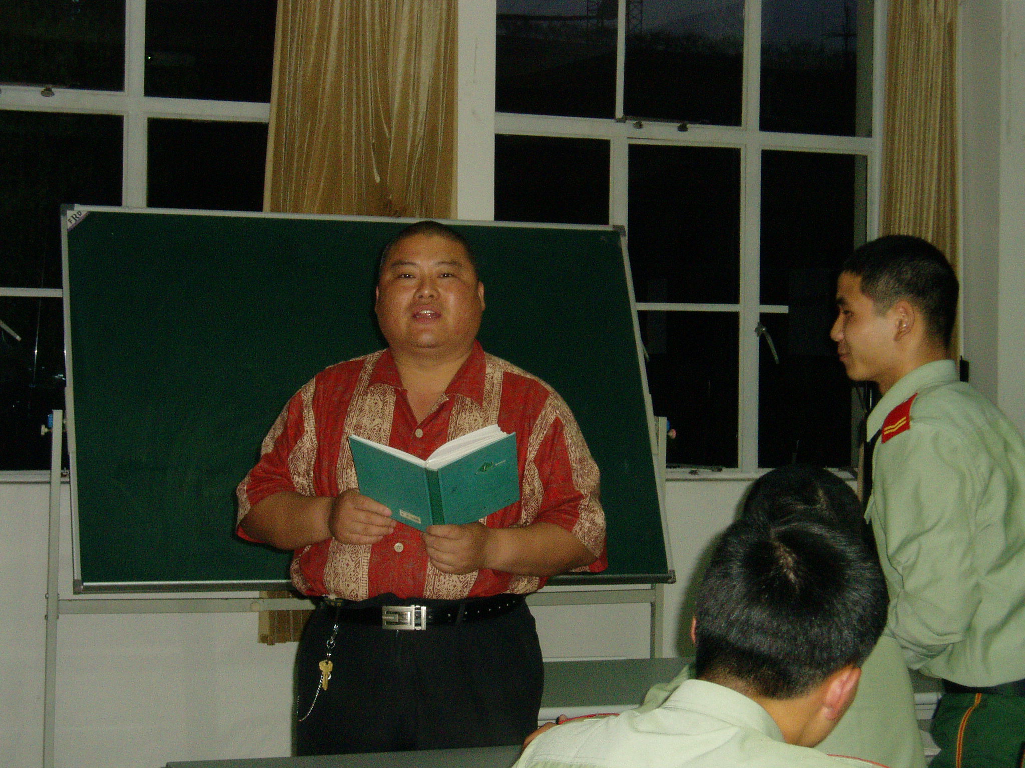 百度胖老师吧上海市公 安局轨道交通分局石宇玉老师求救 百度胖老师吧上海宝山公安通河新村派出所民警欺负绑 ...