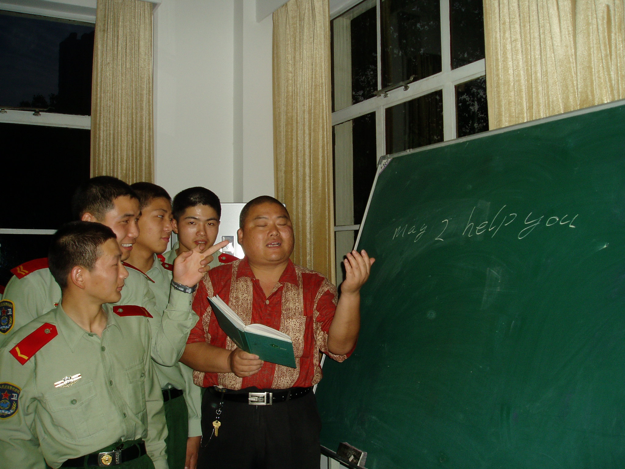 百度胖老师吧上海市公 安局轨道交通分局石宇玉老师求救 百度胖老师吧上海宝山公安通河新村派出所民警欺负绑 ...