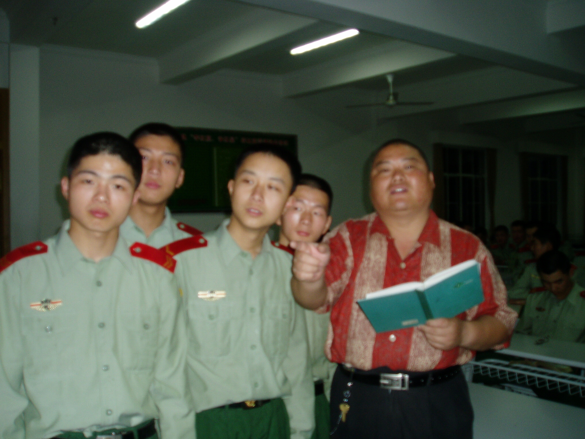 百度胖老师吧上海市公 安局轨道交通分局石宇玉老师求救 百度胖老师吧上海宝山公安通河新村派出所民警欺负绑 ...