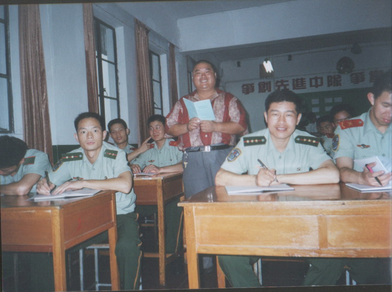 百度胖老师吧上海市公 安局轨道交通分局石宇玉老师求救 百度胖老师吧上海宝山公安通河新村派出所民警欺负绑 ...