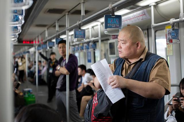 百度胖老师吧上海市公 安局轨道交通分局石宇玉老师求救 百度胖老师吧上海宝山公安通河新村派出所民警欺负绑 ...