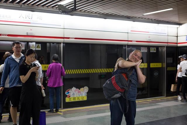 百度胖老师吧上海市公 安局轨道交通分局石宇玉老师求救 百度胖老师吧上海宝山公安通河新村派出所民警欺负绑 ...