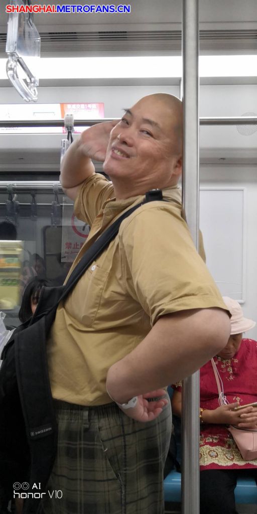 百度胖老师吧上海市公 安局轨道交通分局石宇玉老师求救 百度胖老师吧上海宝山公安通河新村派出所民警欺负绑 ...