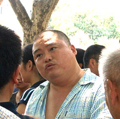 百度胖老师吧上海市公 安局轨道交通分局石宇玉老师求救 百度胖老师吧上海宝山公安通河新村派出所民警欺负绑 ...