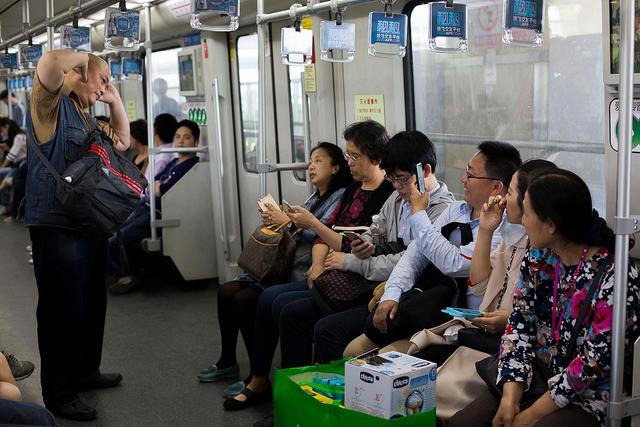 百度胖老师吧上海市公 安局轨道交通分局石宇玉老师求救 百度胖老师吧上海宝山公安通河新村派出所民警欺负绑 ...