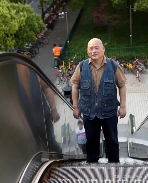 百度胖老师吧上海市公 安局轨道交通分局石宇玉老师求救 百度胖老师吧上海宝山公安通河新村派出所民警欺负绑 ...