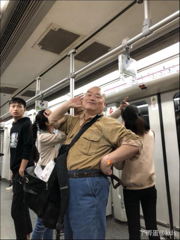 百度胖老师吧上海市公 安局轨道交通分局石宇玉老师求救 百度胖老师吧上海宝山公安通河新村派出所民警欺负绑 ...