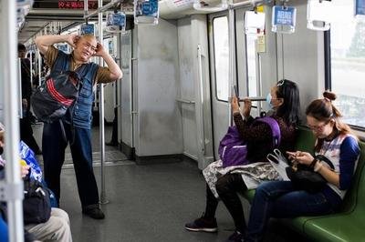 百度胖老师吧上海市公 安局轨道交通分局石宇玉老师求救 百度胖老师吧上海宝山公安通河新村派出所民警欺负绑 ...