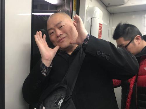 百度胖老师吧上海市公 安局轨道交通分局石宇玉老师求救 百度胖老师吧上海宝山公安通河新村派出所民警欺负绑 ...