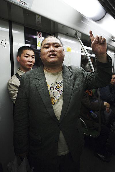 百度胖老师吧上海市公 安局轨道交通分局石宇玉老师求救 百度胖老师吧上海宝山公安通河新村派出所民警欺负绑 ...